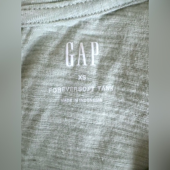 GAP Women’s Foreversoft Tank Top, Sage Green, Size XS - Picture 3 of 5